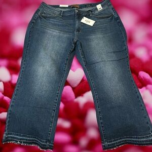 NEW.JUDY BLUES MED VINTAGE WASH,HIGH RISE,RELEASED HEM KICK FLARE JEANS SIZE 22!